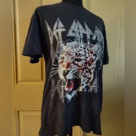 DEF LEPPARD Size M Animal Official Merchandise Black T-shirt - Picture 2 of 4